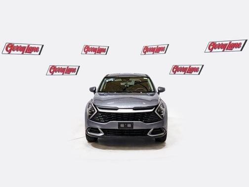 Silver 2025 Kia Sportage LX