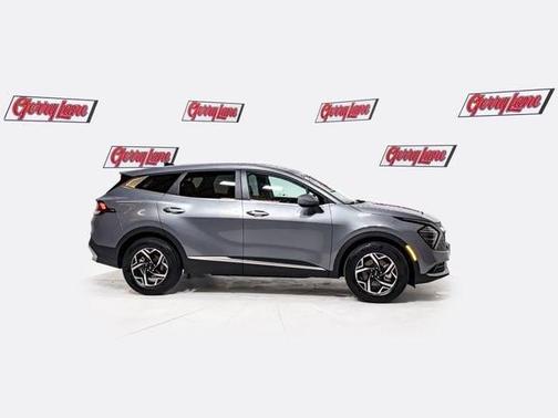 Silver 2025 Kia Sportage LX