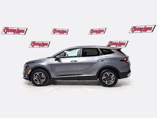 Silver 2025 Kia Sportage LX