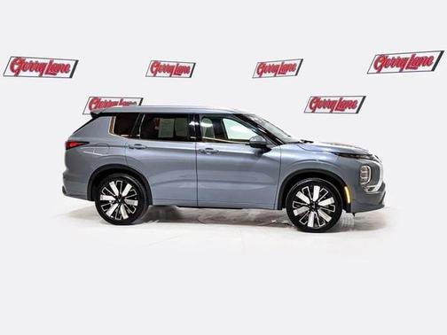 2025 Mitsubishi Outlander SEL