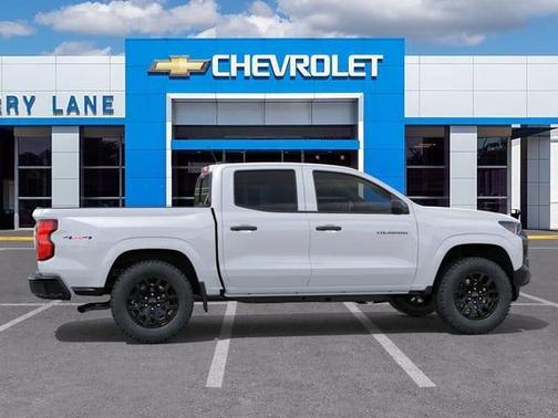 Summit White 2026 Chevrolet Colorado WT