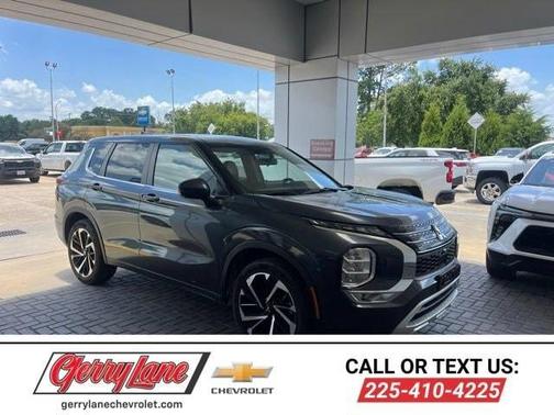 Graphite Gray 2024 Mitsubishi Outlander SE