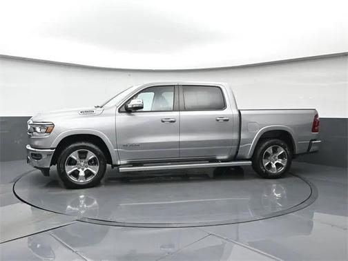 2022 RAM 1500 Laramie Crew Cab 4x4 57' Box