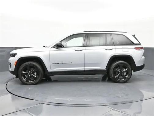 2023 Jeep Grand Cherokee Altitude 4x4