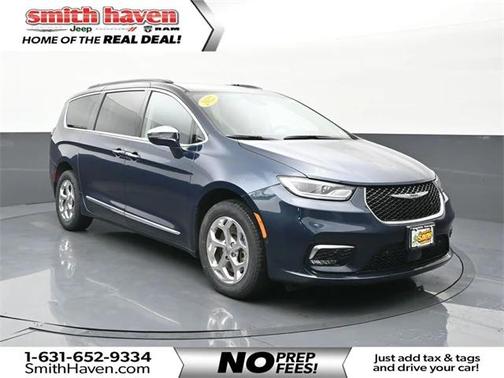2022 Chrysler Pacifica Limited AWD