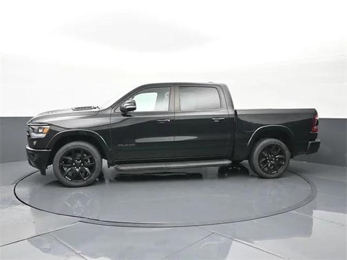 2022 RAM 1500 Laramie Crew Cab 4x4 57' Box
