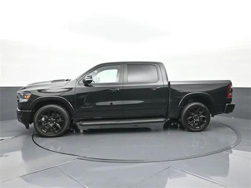 2022 RAM 1500 Laramie Crew Cab 4x4 57' Box