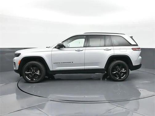 2023 Jeep Grand Cherokee Altitude 4x4
