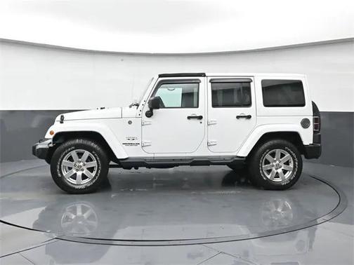 2017 Jeep Wrangler Unlimited Sahara 4x4