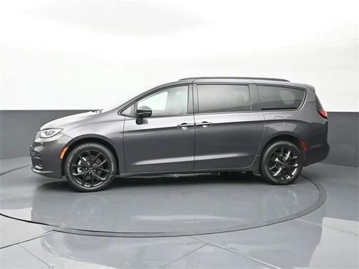 2022 Chrysler Pacifica Limited AWD