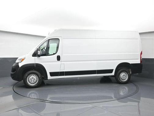 Bright White Clearcoat 2025 RAM ProMaster 2500 Tradesman
