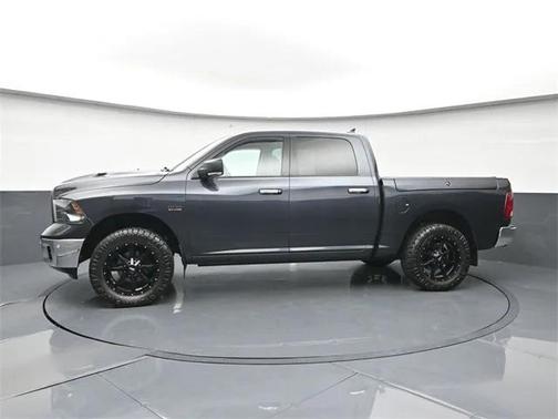 2017 RAM 1500 Big Horn Crew Cab 4x4 57' Box