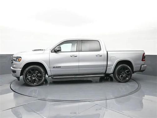 2022 RAM 1500 Laramie Crew Cab 4x4 57' Box