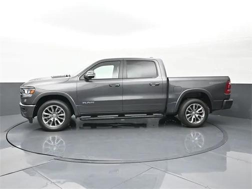 2022 RAM 1500 Laramie Crew Cab 4x4 57' Box