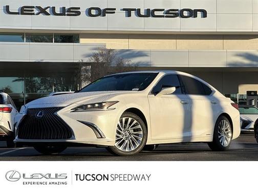 2021 Lexus ES 300h Luxury