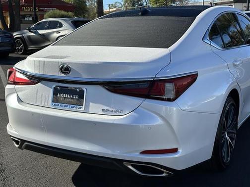 2025 Lexus ES 350 Premium