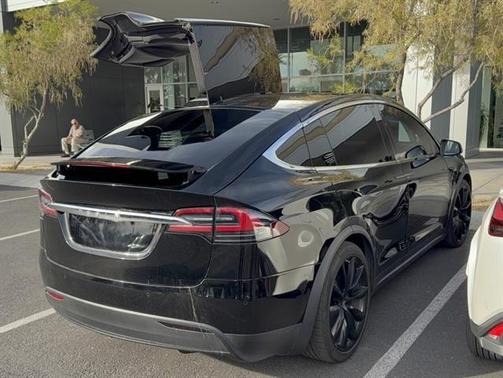2018 Tesla Model X 75D