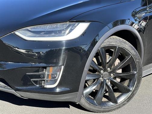 2018 Tesla Model X 75D