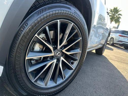 White Pearl 2024 Lexus NX 350 Premium