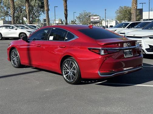 2025 Lexus ES 300h Base