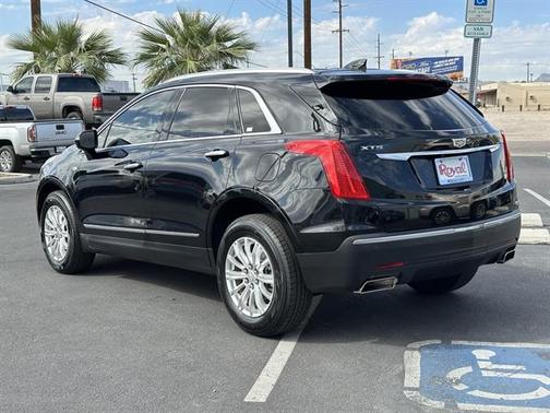 2017 Cadillac XT5 Base