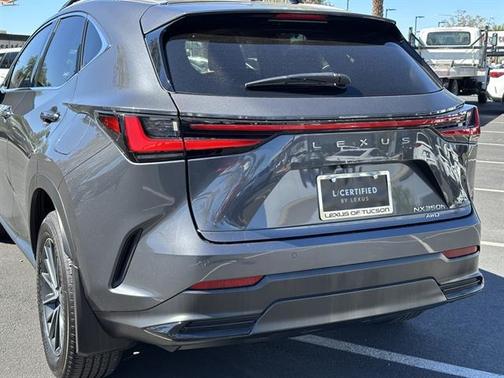 2025 Lexus NX 350h Premium