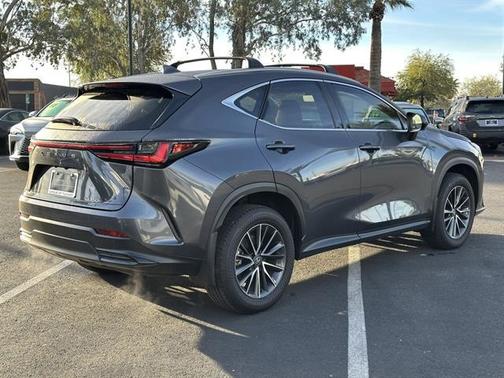 2025 Lexus NX 350h Premium