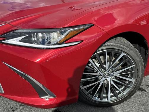 2025 Lexus ES 350 Base