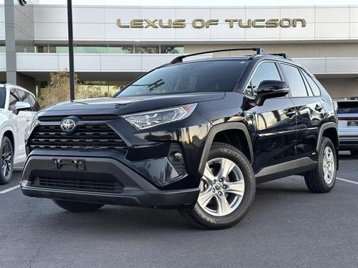 2021 Toyota RAV4 Hybrid XLE