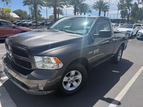 Brilliant Black Crystal Pearlcoat 2017 RAM 1500 Express