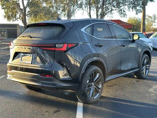2023 Lexus NX 450h+ Luxury