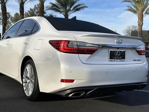 2016 Lexus ES 350 Base