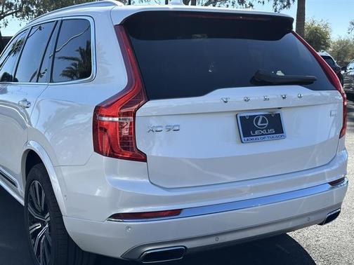 2021 Volvo XC90 Recharge Plug-In Hybrid T8 Inscription 7 Passenger
