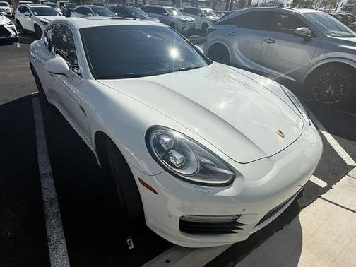 2015 Porsche Panamera Turbo