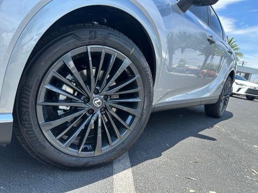 Iridium 2026 Lexus RX 350h Premium
