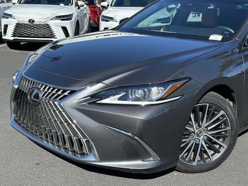 2022 Lexus ES 350 Base