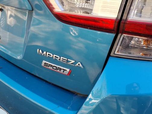 2017 Subaru Impreza 2.0i Sport