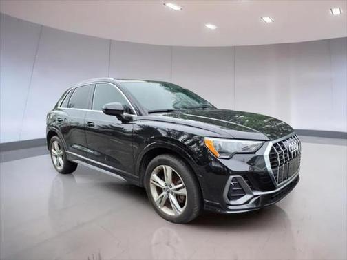 2020 Audi Q3 45 S line Premium