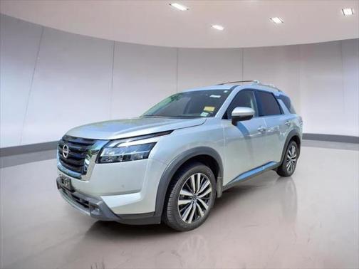 2022 Nissan Pathfinder Platinum 4WD