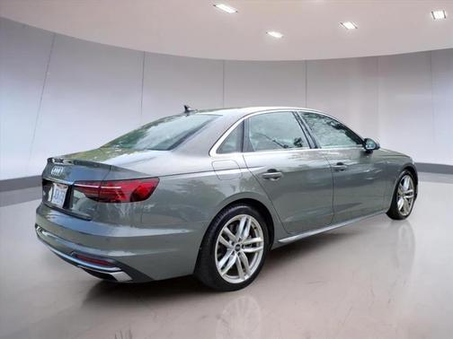 2024 Audi A4 45 S line Premium Plus