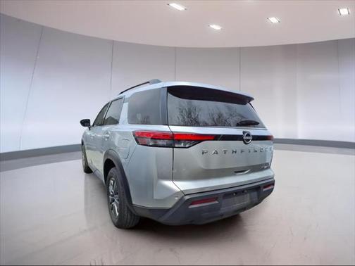 2024 Nissan Pathfinder SV 4WD