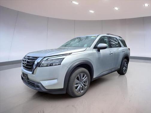 2024 Nissan Pathfinder SV 4WD