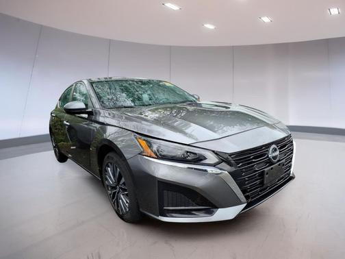 Gun Metallic 2023 Nissan Altima 2.5 SV