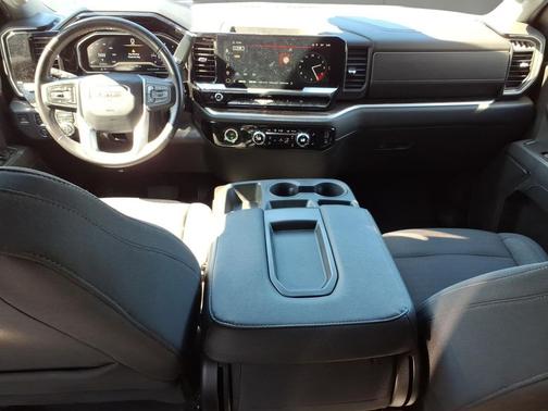 Onyx Black 2022 GMC Sierra 1500 Elevation