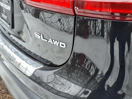 2022 Nissan Rogue Sport SL