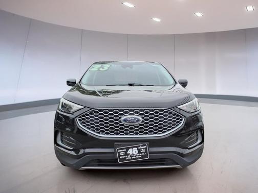 Agate Black Metallic 2023 Ford Edge SEL