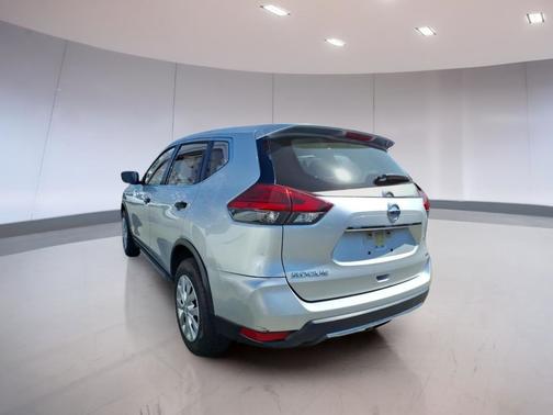 Brilliant Silver 2017 Nissan Rogue SV