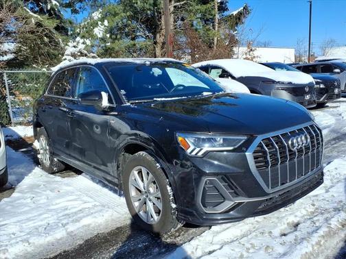 2025 Audi Q3 Premium 45 TFSI S line quattro Tiptronic