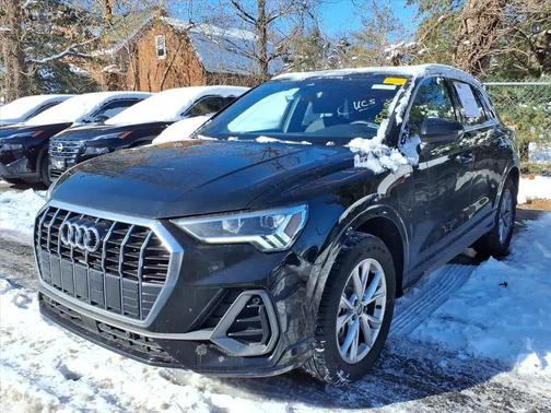 2025 Audi Q3 Premium 45 TFSI S line quattro Tiptronic