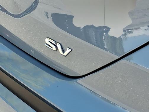 Boulder Gray Pearl 2023 Nissan Kicks SV
